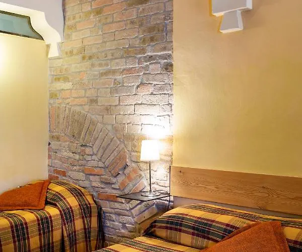 Daire Al Ducale And *